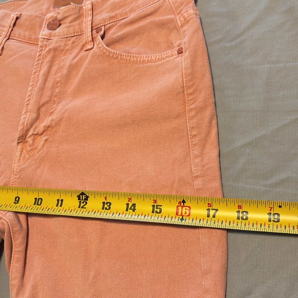 Like new MOTHER the insider ankle fray Jeans in Soft Peach 26 - Picture 10 of 12